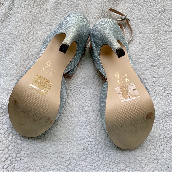 Diamond studded platform heels - Picture 3 of 6